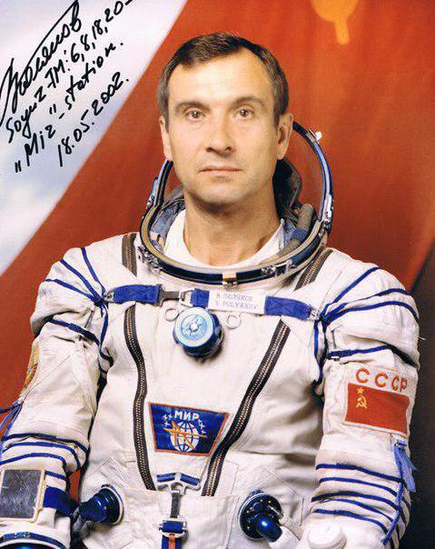 Валериј Полес астронаут биографија