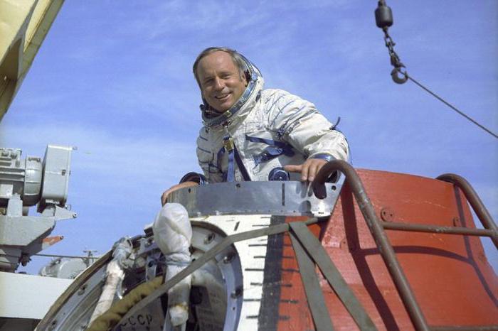 Gorbatko Viktor Vasilievich biografia del cosmonauta