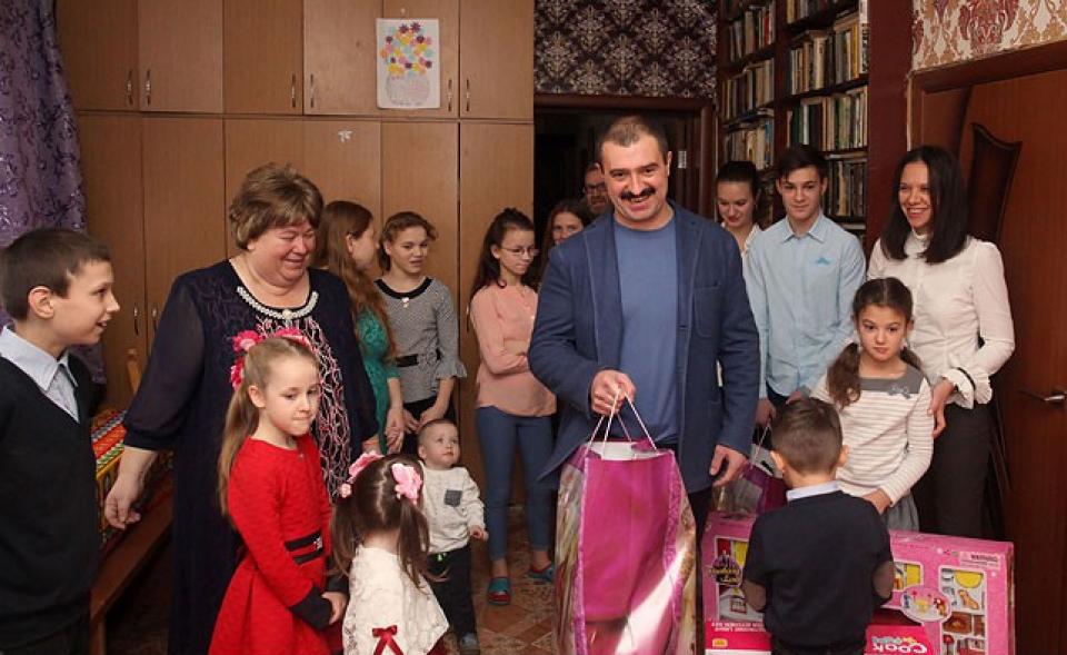 Лукашенко и благотворителност