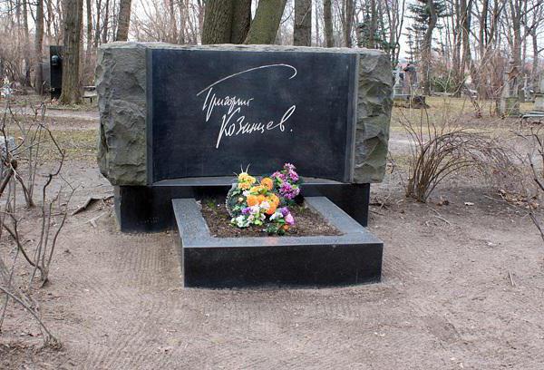 Chi è sepolto nel cimitero di Volkov