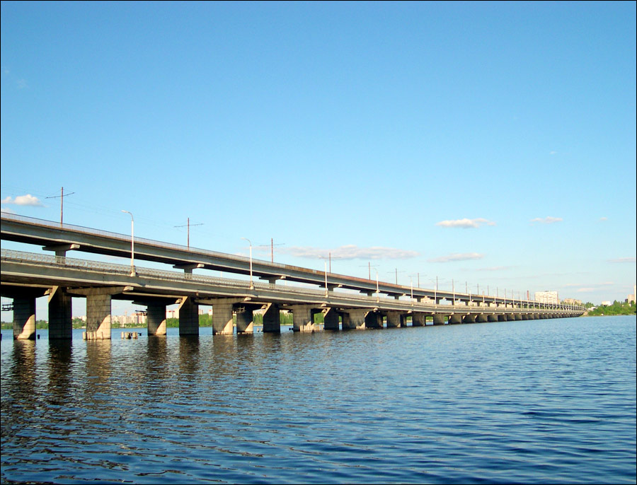 Most nad zbiornikiem w Woroneżu