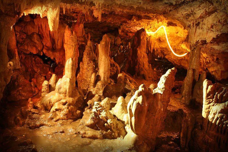 Колони в Воронцовската пещера