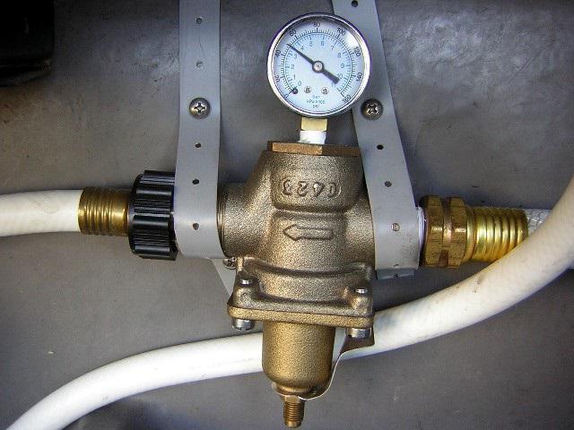 regulatorji tlaka vode