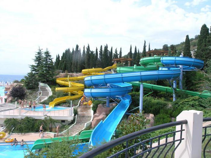 Алмонд грове хотелски водени парк