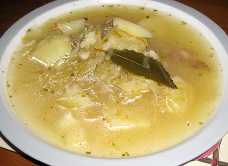 супа със зеле и картофи