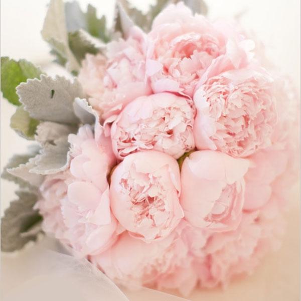 bouquet da sposa di peonie