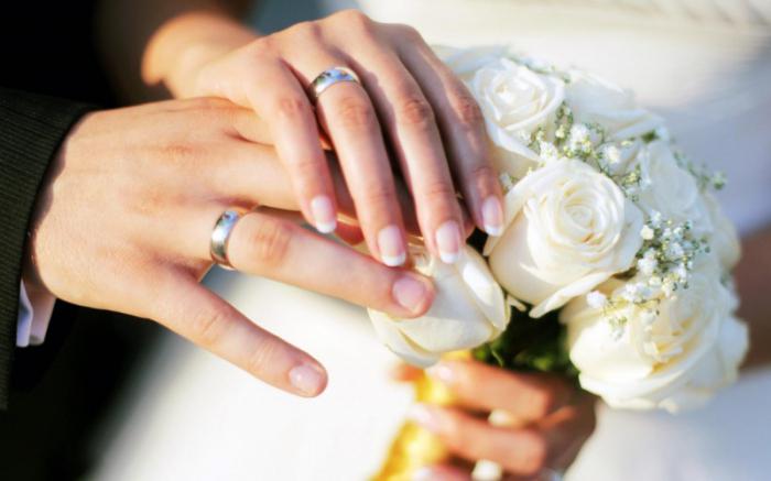 kakšen naj bo poročni prstan