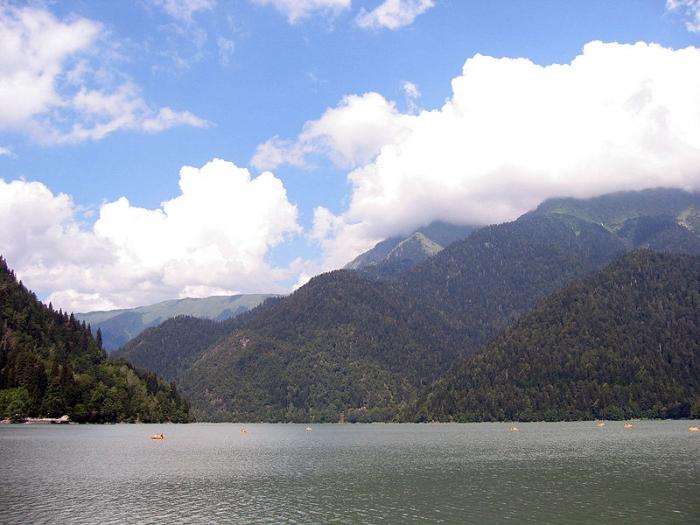 Abhazija jezero Ritsa