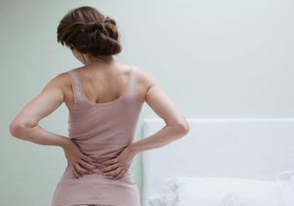 това, което кара жените да имат долна част на гърба