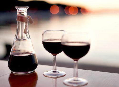 kako piti rdeče polsladko vino