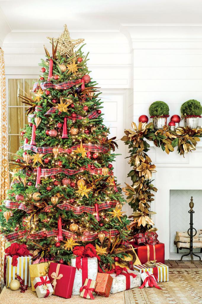 okrašeno božično drevo