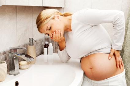 от гадене по време на бременност помага