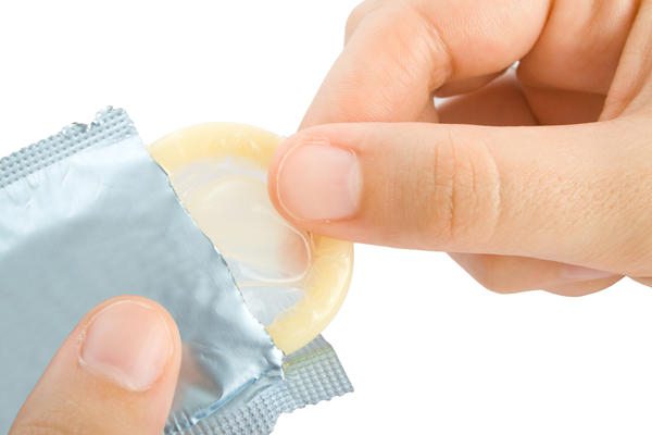 kondom prekinil med seksom