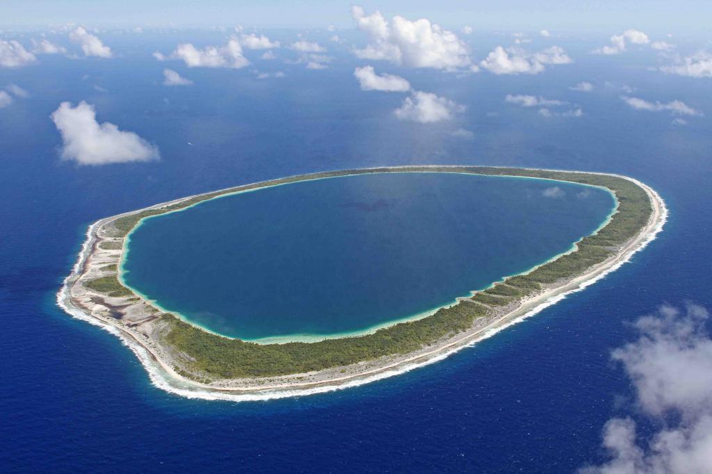 Zamknięty atol - widok z góry