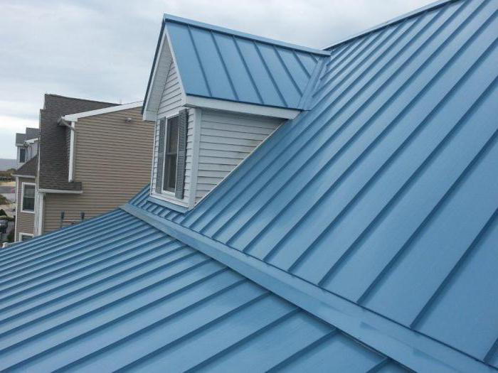 co jest lepszym profilowanym lub metalowym pokryciem dachowym