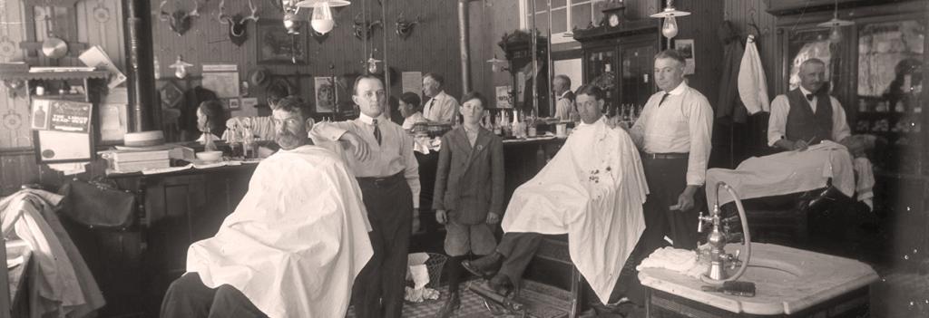 Frizerski salon na začetku XX. Stoletja.