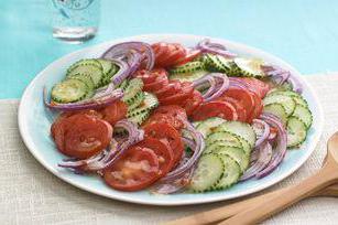 салата от зеле краставици и домати калории