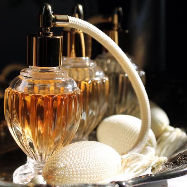 jaký je rozdíl mezi vůní parfému a parfému