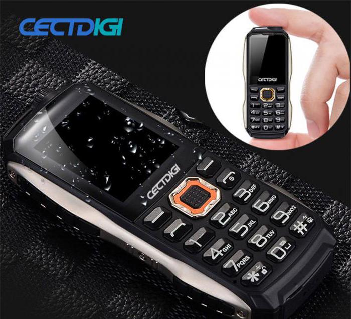 nejmenšího telefonu s dotykovým displejem na světě