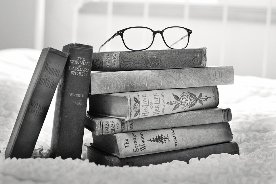 Okulary, książki