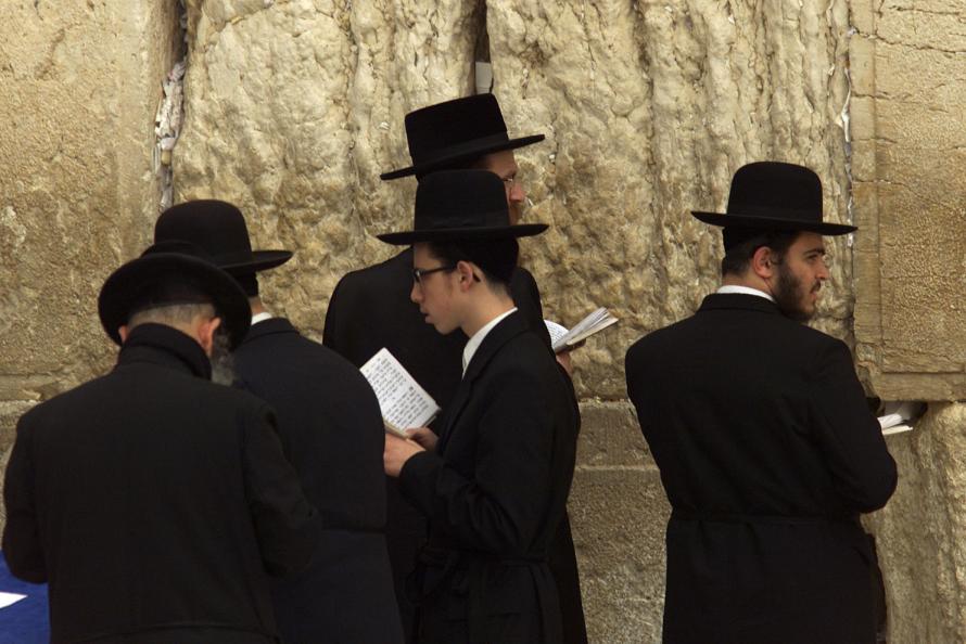 kakšne vere imajo v Izraelu Judje