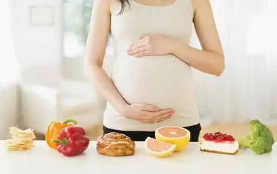 kako zamenjati sladko med nosečnostjo