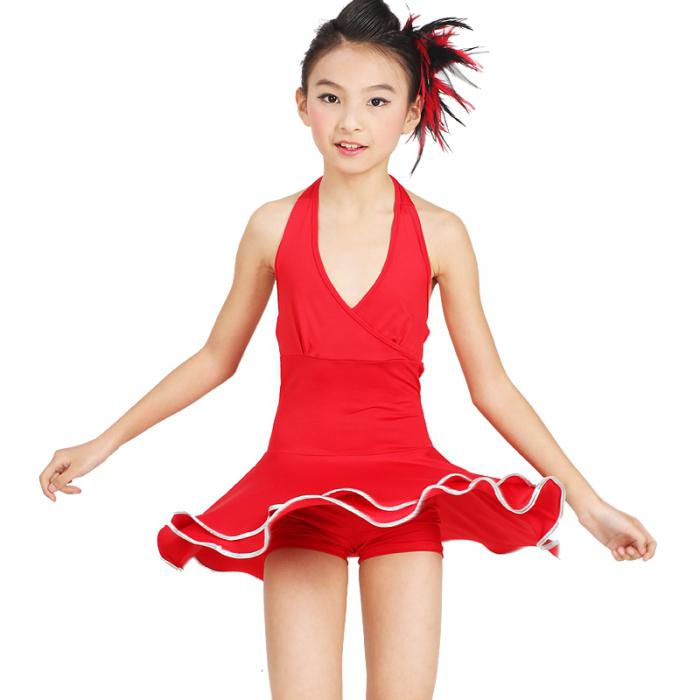 plesové šaty pro dívky