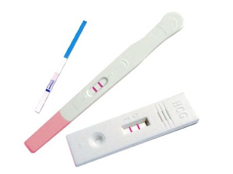 Призрак с тест лента за бременност
