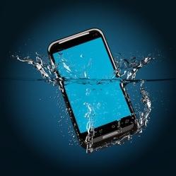 kaj storiti, če telefon pade v vodo