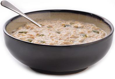 porridge di grano in una pentola a cottura lenta