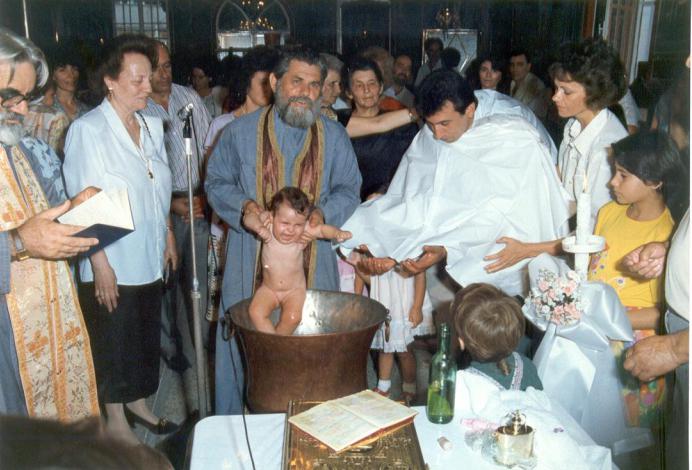 kako krstiti otroka brez botrov