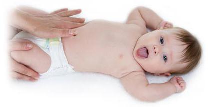 Massaggio per la colica dei neonati