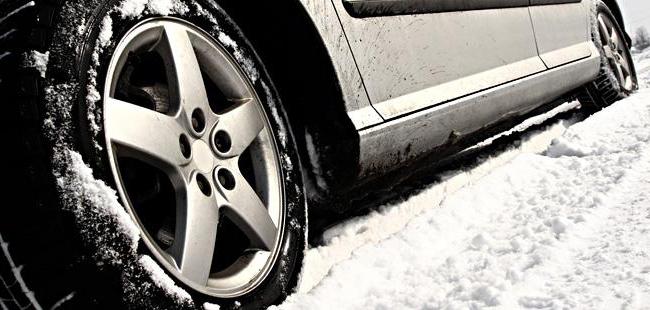 cambiare i pneumatici estivi per la legge invernale