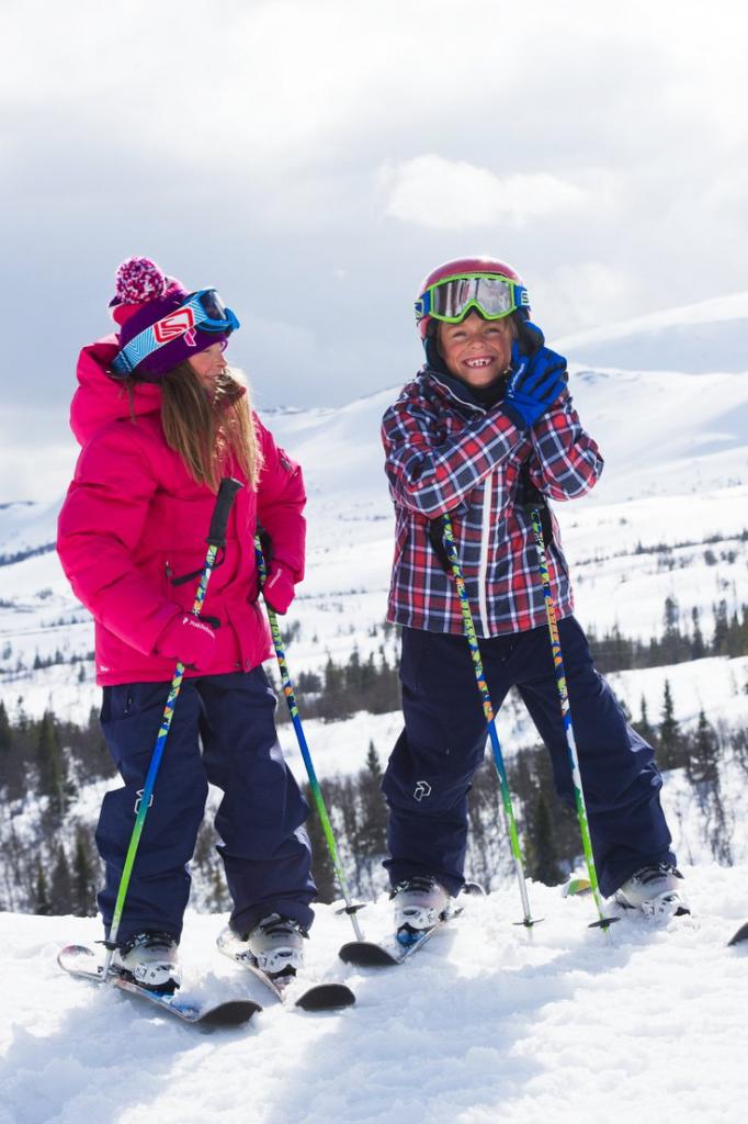 Како први пут научити децу да скијају