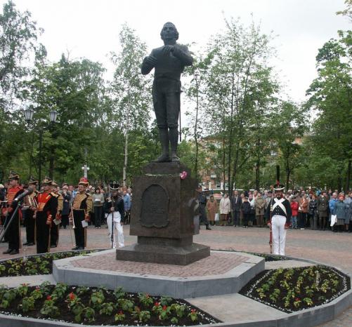 паметник на Державин в Петрозаводск