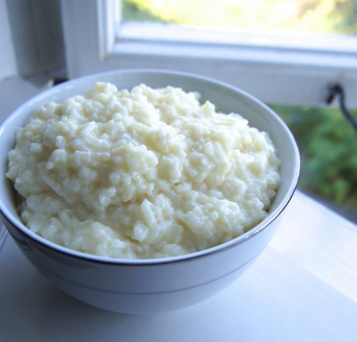 оризова каша с мляко