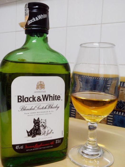 recensioni di whisky in bianco e nero