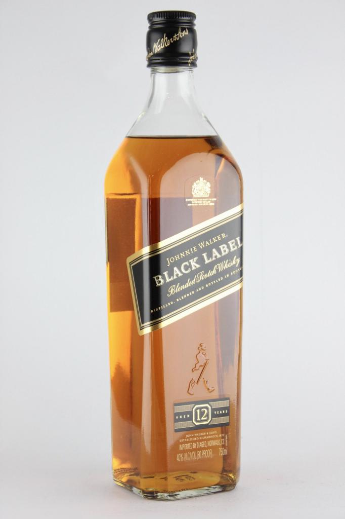 whisky johnnie walker czarna etykieta