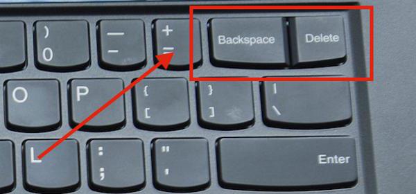 backspace klíč
