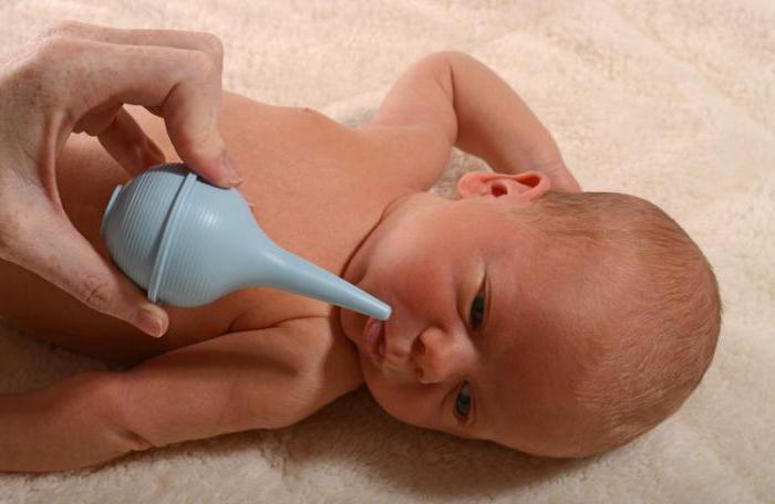 dlaczego noworodek często kicha