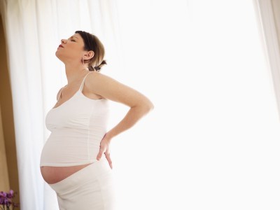 stražnja kost boli tijekom trudnoće