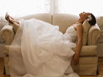 Sanjaj o sebi v poročni obleki