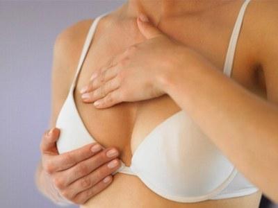 zakaj bradavice na prsih bolijo