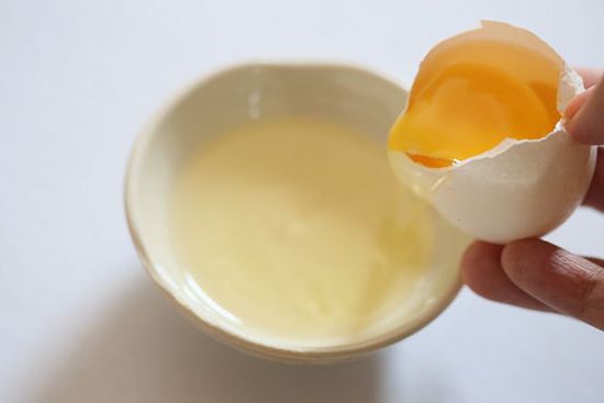 białka jaj
