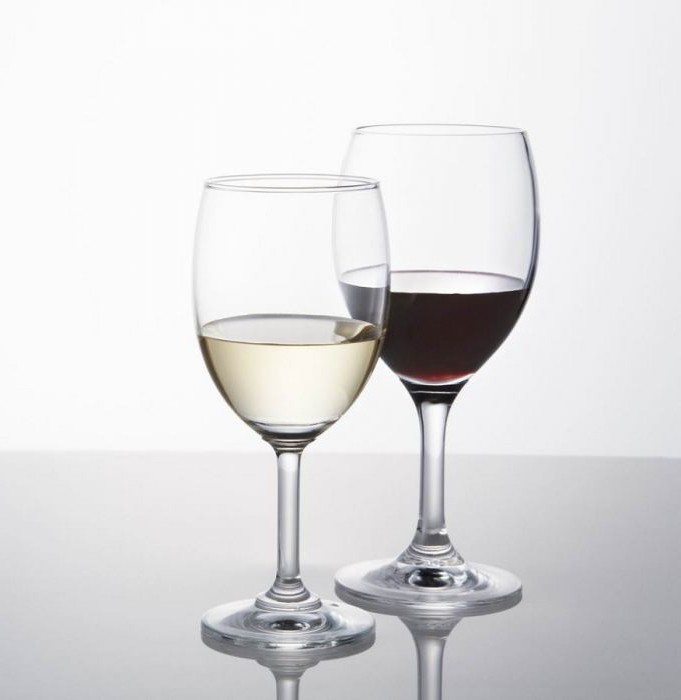 Vino povećava pritisak ili smanjuje: djelovanje pića na tijelo