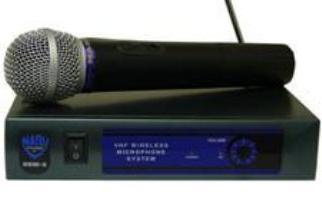 brezžični mikrofon za karaoke