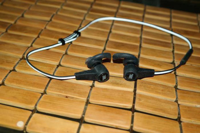 bezprzewodowe słuchawki sportowe Bluetooth