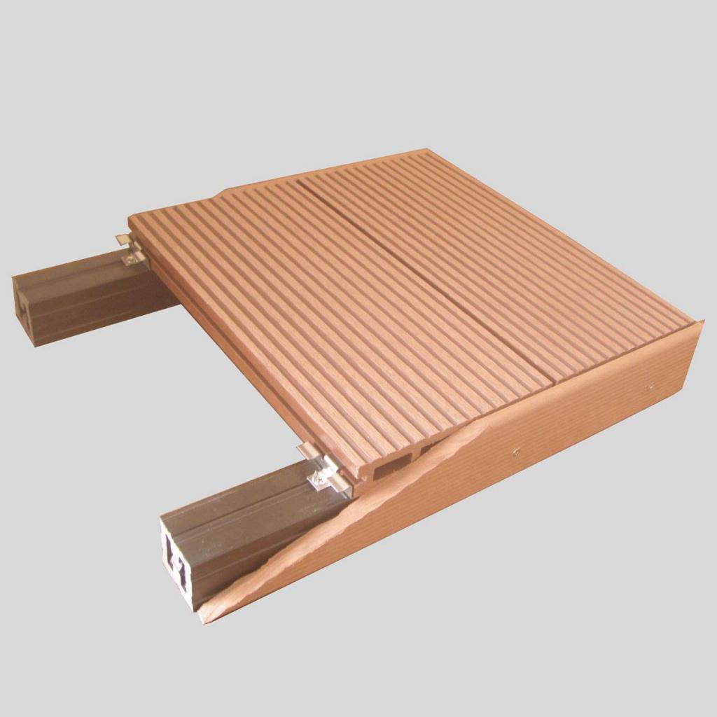 dřevo-polymerový kompozit pro zahradní postele