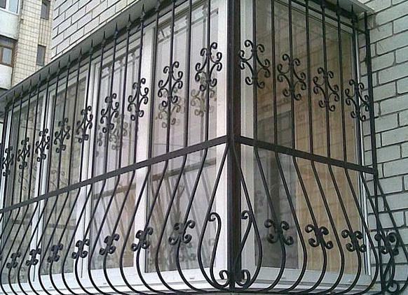 решетки от ковано желязо на балкона