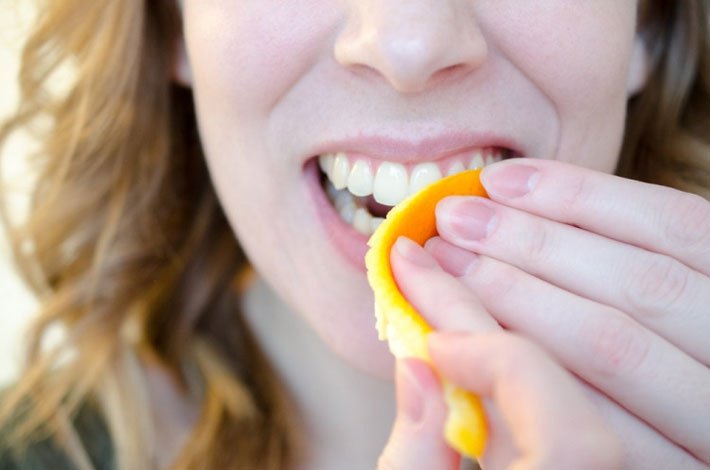 зашто зуби постају жути